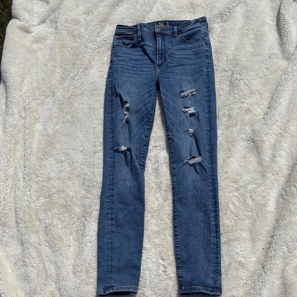 Abercrombie & Fitch High Rise Super Skinny Jeans 26/2R | Distressed Simone Fit - Picture 1 of 7